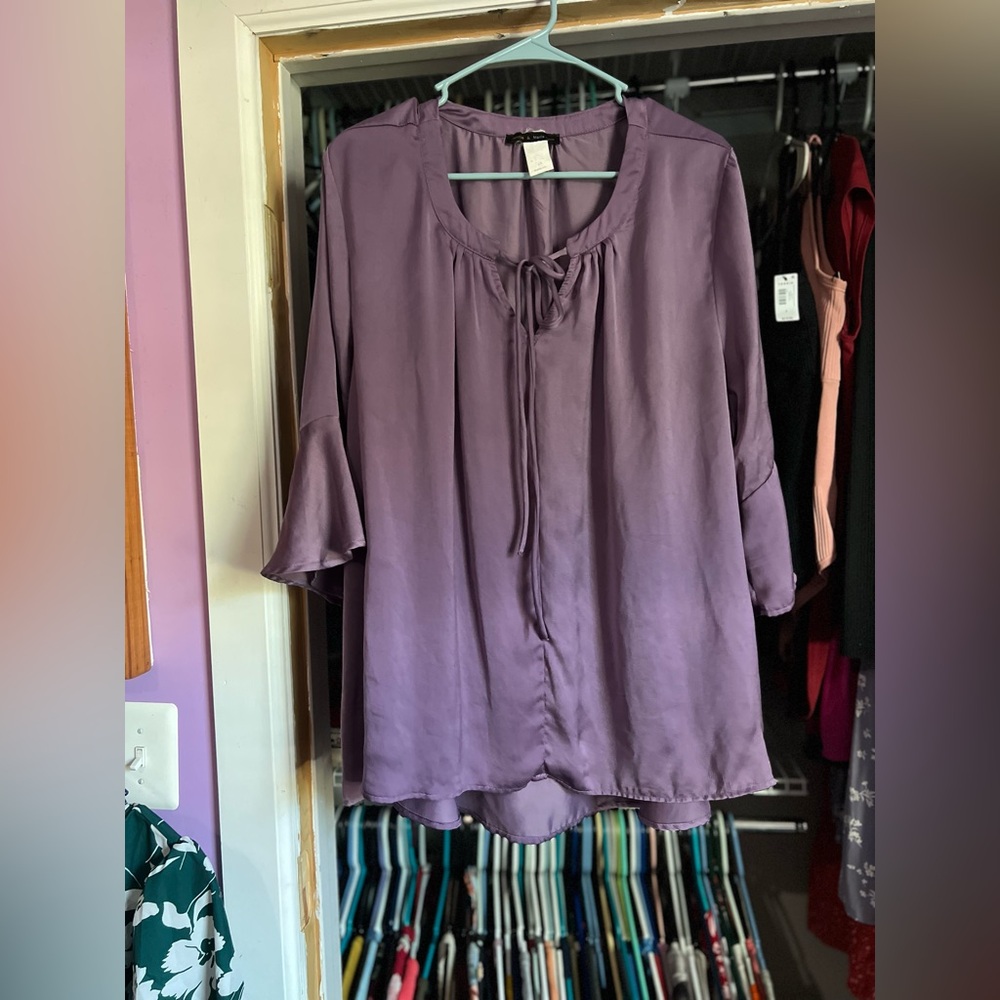 Chic Lavender Women's Blouse